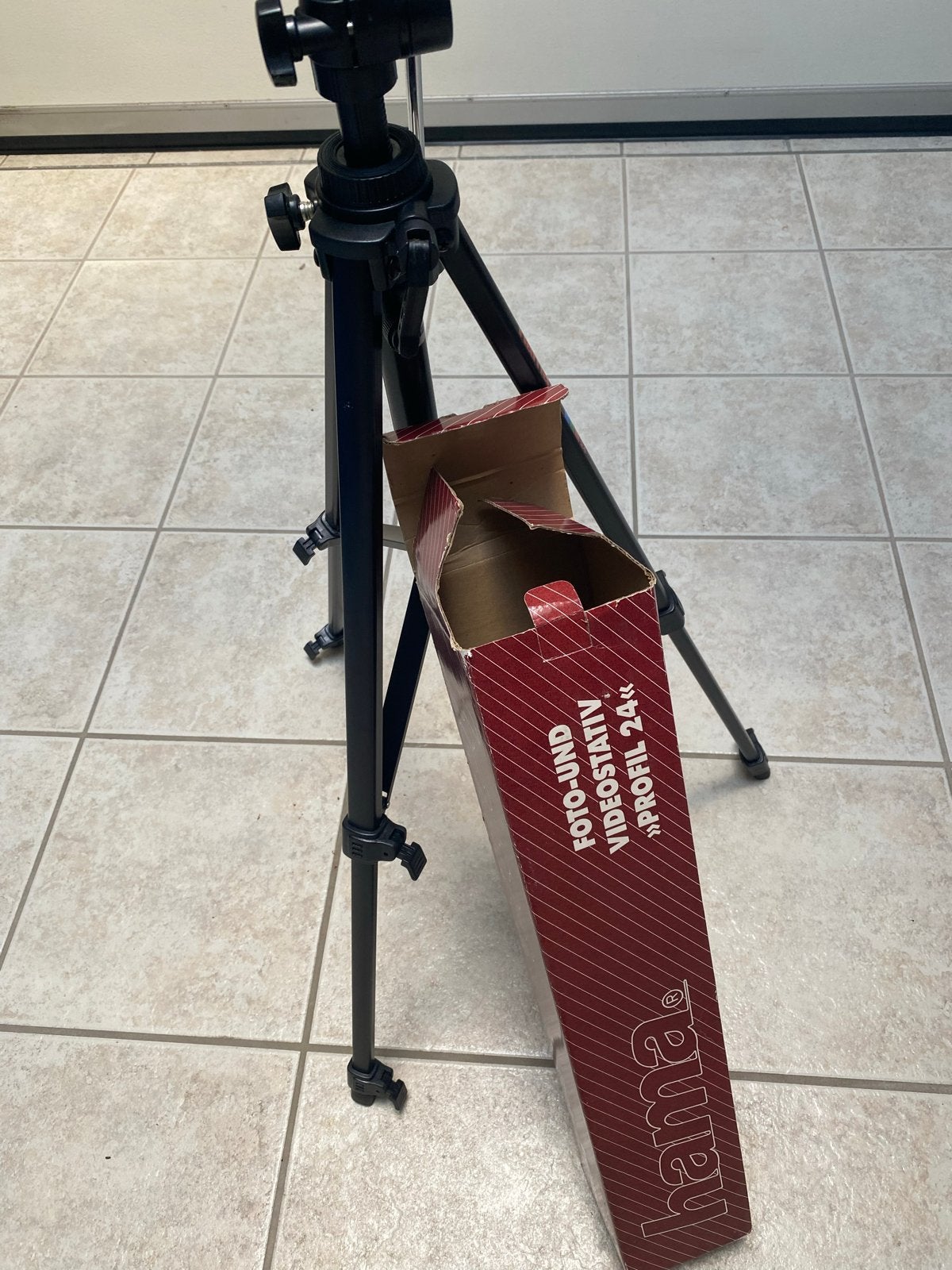 Hama Foto- en Videostatief "Profil 24", Audio, Tv en Foto, Fotografie | Statieven en Balhoofden, Gebruikt, Hama, 150 tot 175 cm