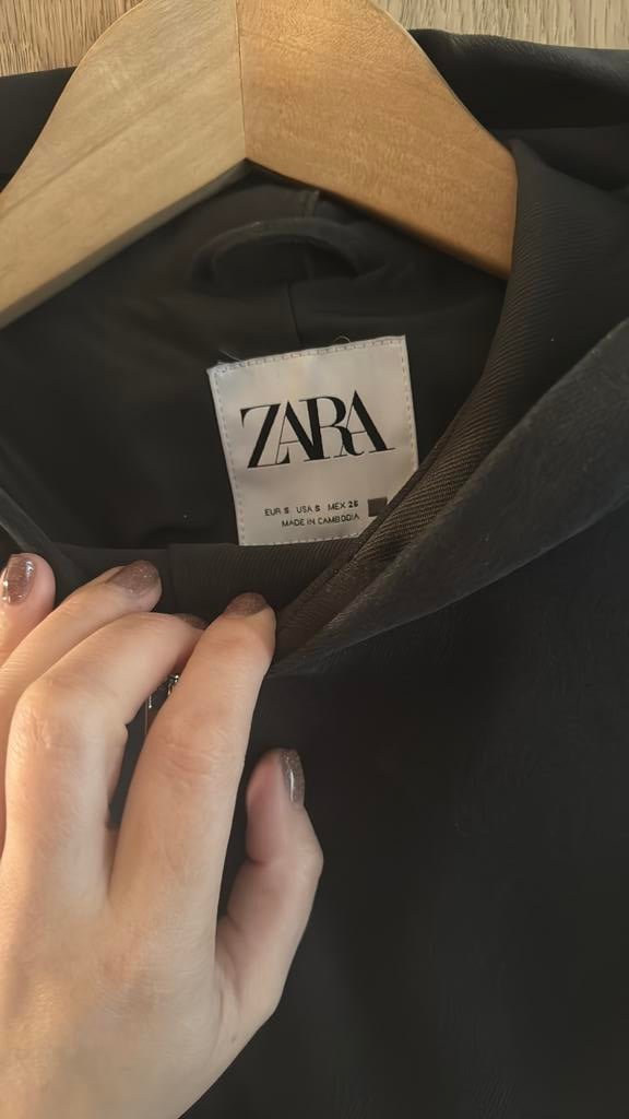 sportkostuum ZARA damespak bomberjack, Kleding | Dames, Kostuum of Pak, Zwart, Ophalen of Verzenden, Zo goed als nieuw