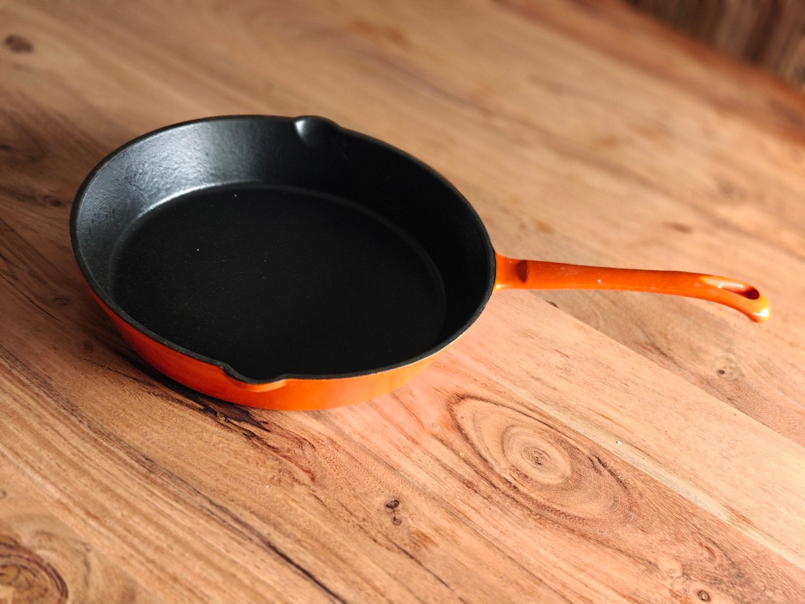 Koekenpan ø26.5cm Geëmailleerd Gietijzer Maxi van The Windmi, Ophalen, Zo goed als nieuw, Gietijzer