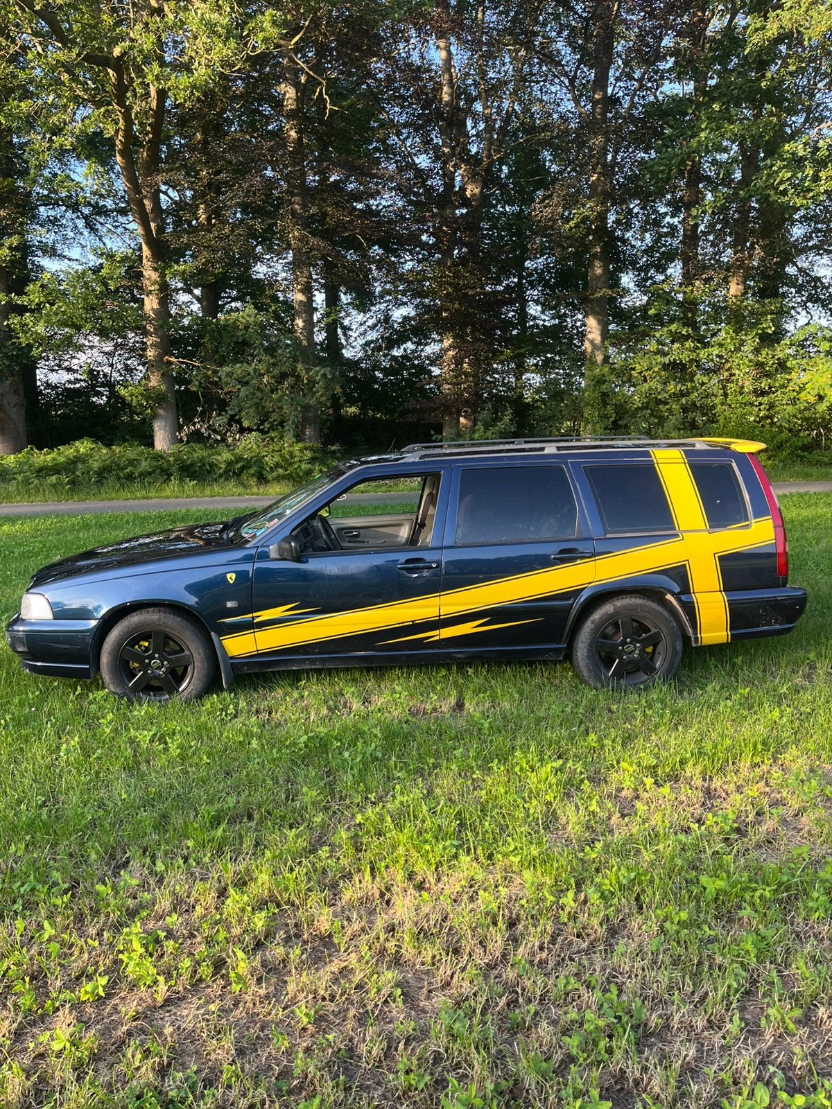 Volvo V70 2.4 1997 Blauw Carbagerun, Voorwielaandrijving, Blauw, Particulier, 500 kg