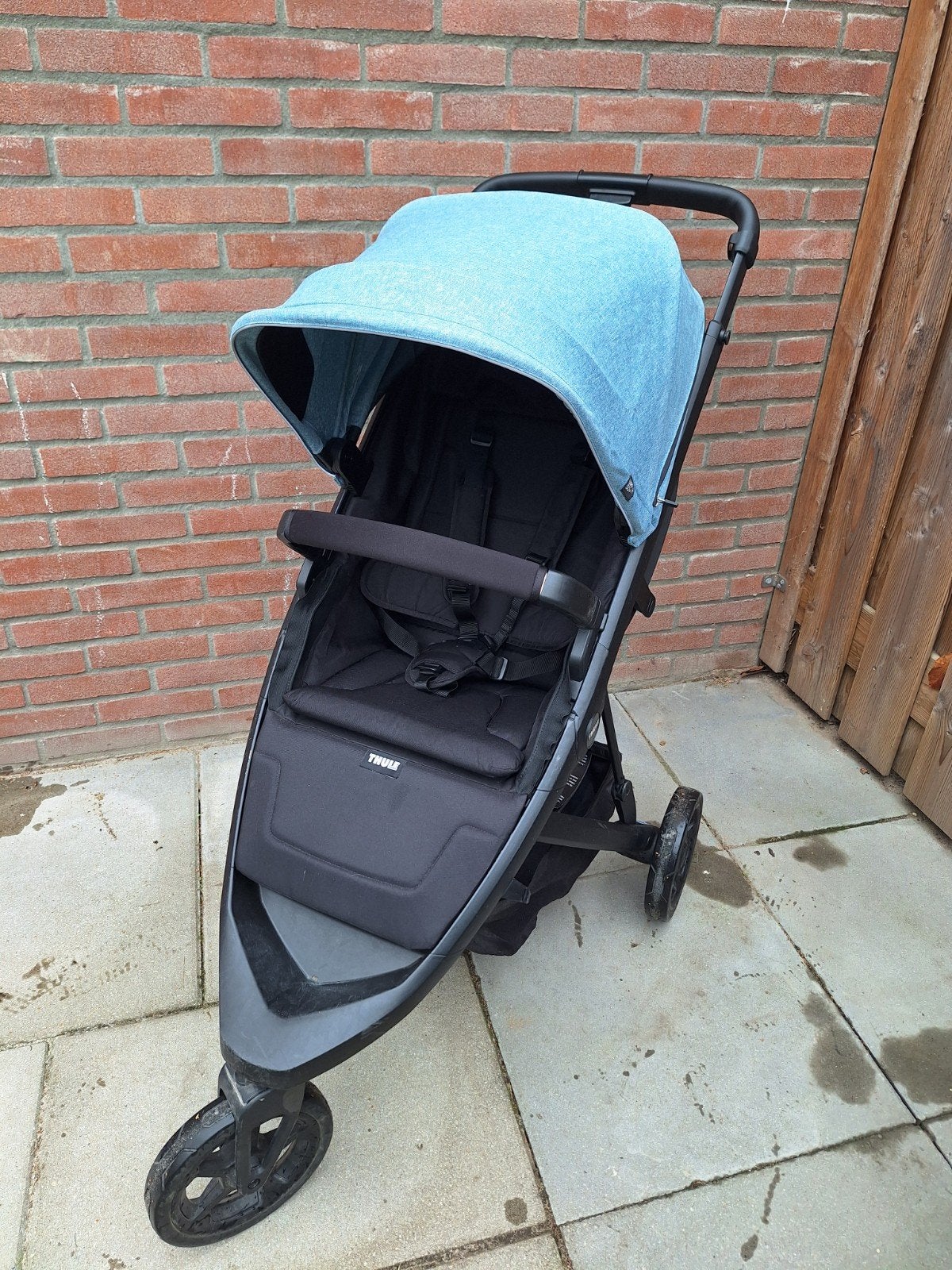 Thule Spring buggy, Ophalen of Verzenden, Gebruikt, Overige merken, Verstelbare duwstang