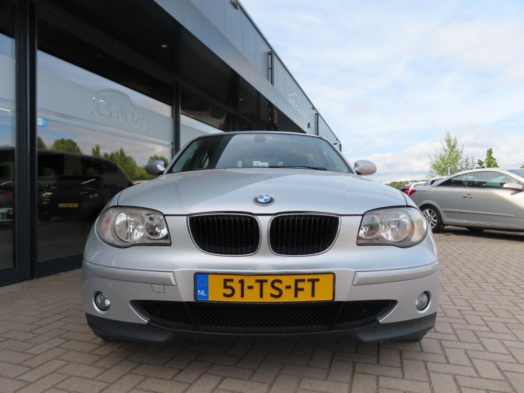 Bmw 1-SERIE 118I High Executive Aut. Ecc 18 Inch Pdc Navi 20, Auto's, Achterwielaandrijving, 4 cilinders, 129 pk, Origineel Nederlands