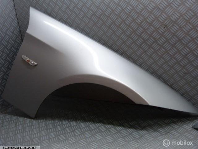 Spatbord BMW 3-serie E90 E91 rechts grijs titan zilver 354, Auto-onderdelen, Carrosserie en Plaatwerk, Gebruikt, Ophalen of Verzenden