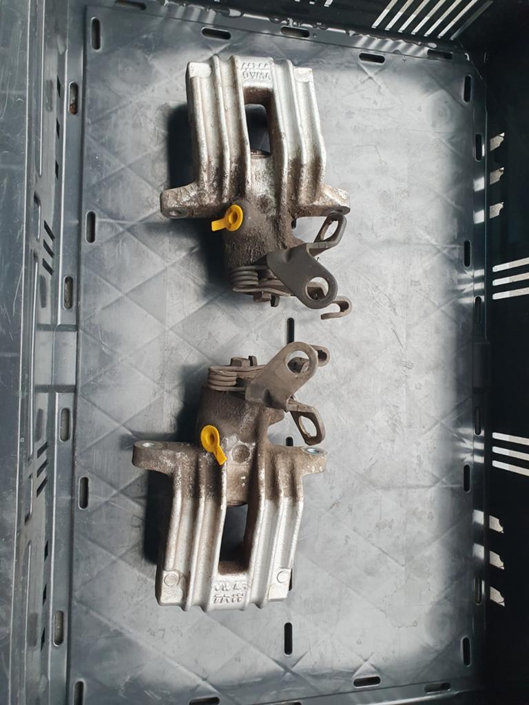 Remklauw achter links rechts volkswagen golf seat leon 38mm, Ophalen of Verzenden, Seat