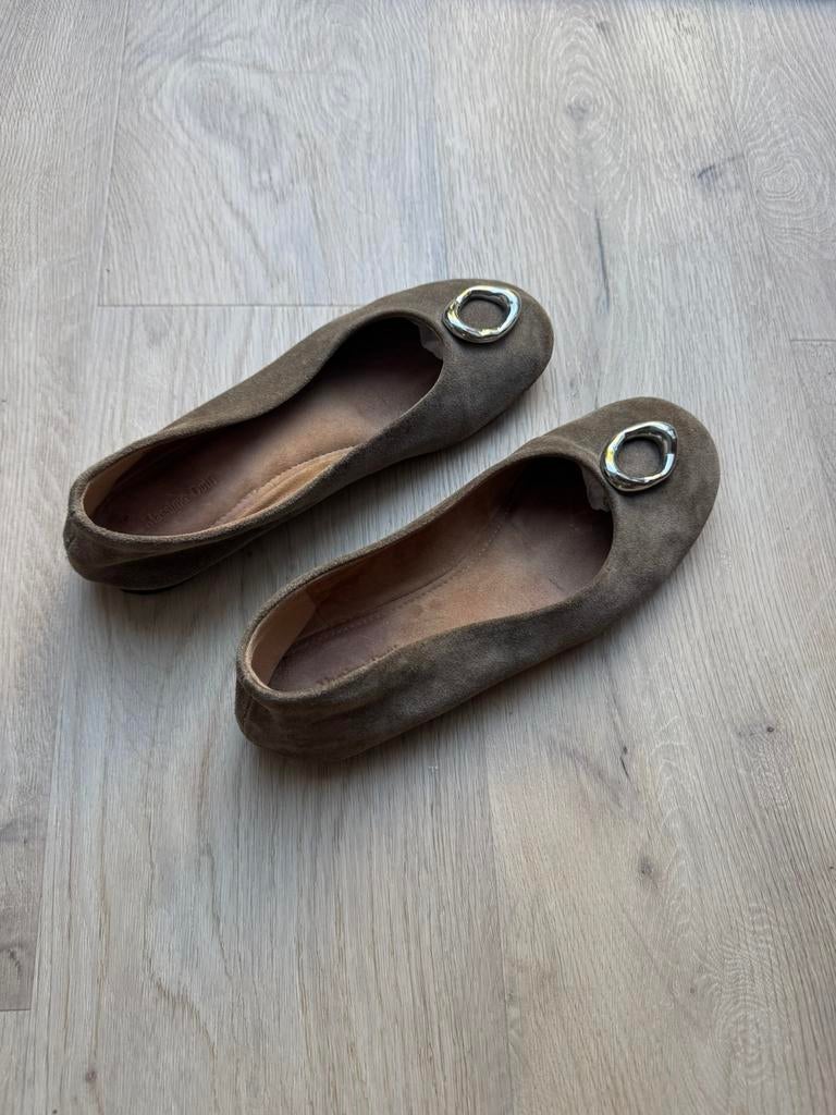 Massimo Dutti Ballerina’s Taupe, Kleding | Dames, Schoenen, Ophalen of Verzenden, Zo goed als nieuw, Bruin
