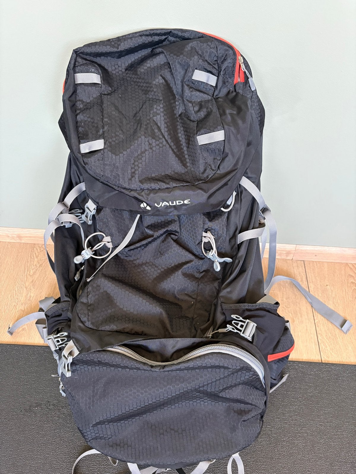 Vaude Astrum 70+10 Backpack, Ophalen, Zo goed als nieuw, Rugzak