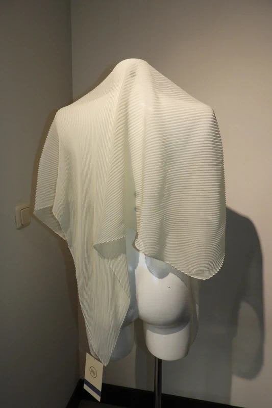 La Perla grote shawl plooi shawl in punten Nieuw met labels, La Perla, Verzenden, Maat 46/48 (XL) of groter, Nieuw