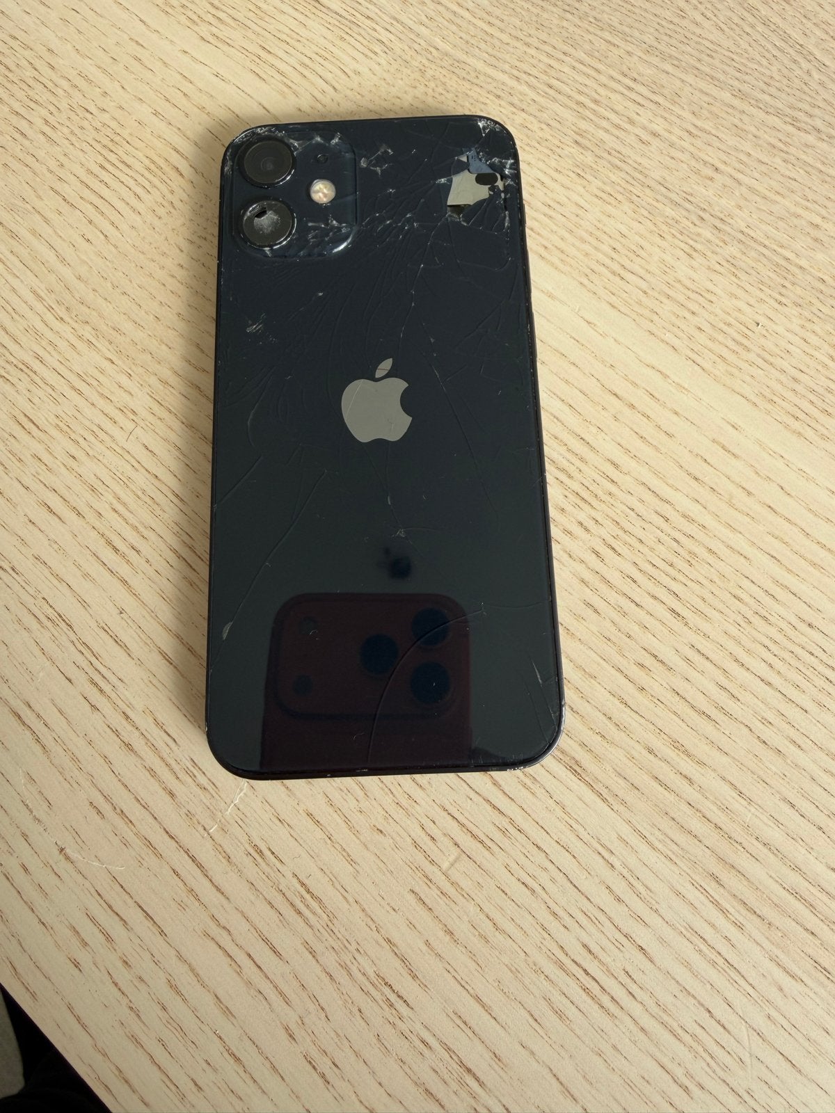 iPhone 12 Mini - Achterkant beschadigd, batterij 77%, Telecommunicatie, Ophalen of Verzenden, Niet werkend, IPhone 12 Mini