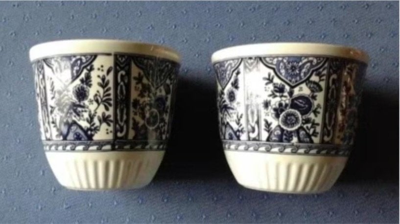 2 bloempotjes Delfts Boch Belgium M10, Ophalen
