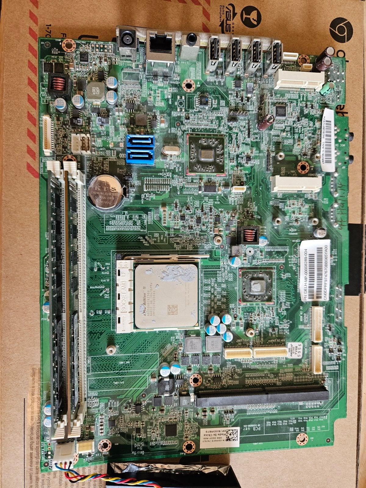 Dell Moederbord Combo: Athlon II, 3GB DDR3 RAM., Computers en Software, Moederborden, DDR3, Ophalen of Verzenden, Socket AM3, Niet werkend