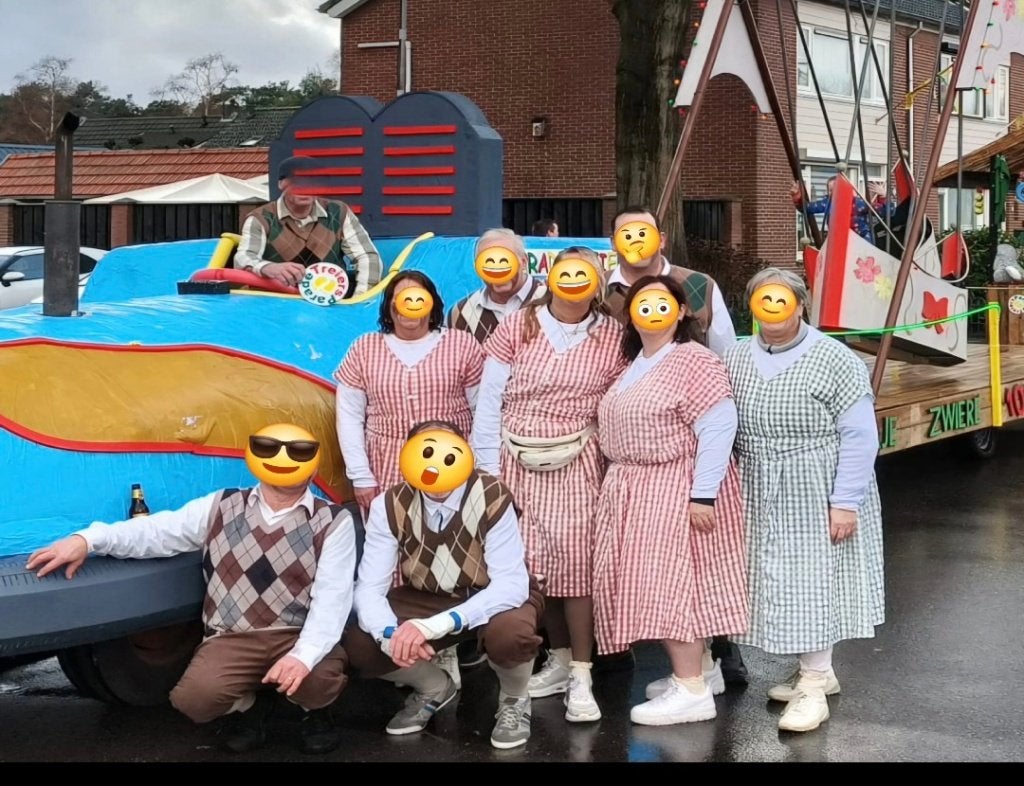 Ot en Sien kleding kermis schuitjes loopgroep, Kleding | Dames, Carnaval, Maat 42/44 (L), Ophalen of Verzenden, Zo goed als nieuw