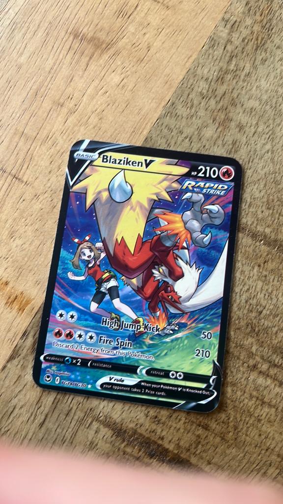 Pokémon Blaziken V Rapid Strike Kaart, Verzenden, Zo goed als nieuw, Losse kaart