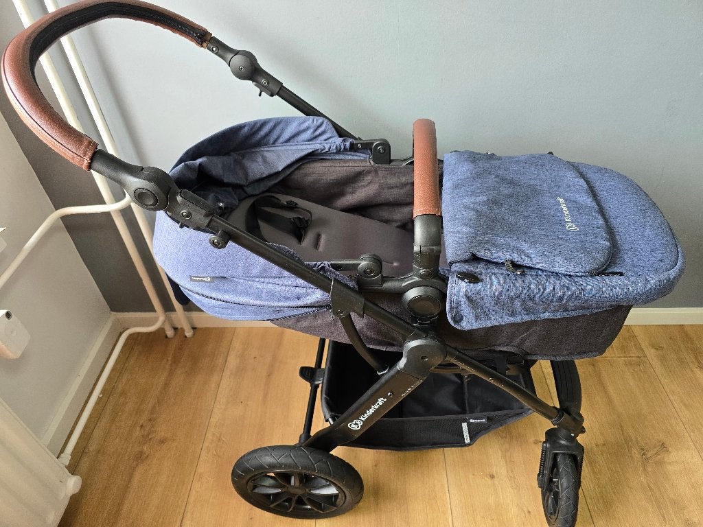 Kinderwagen Kinderkraft Xmoov 3-in-1, Verstelbare duwstang, Zo goed als nieuw, Ophalen, Kinderwagen