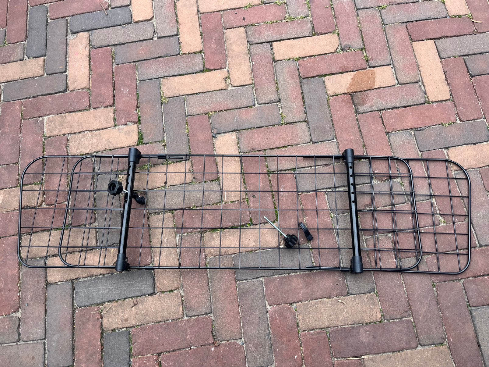 Honden auto rek, Auto diversen, Hondenrekken, Ophalen, Zo goed als nieuw