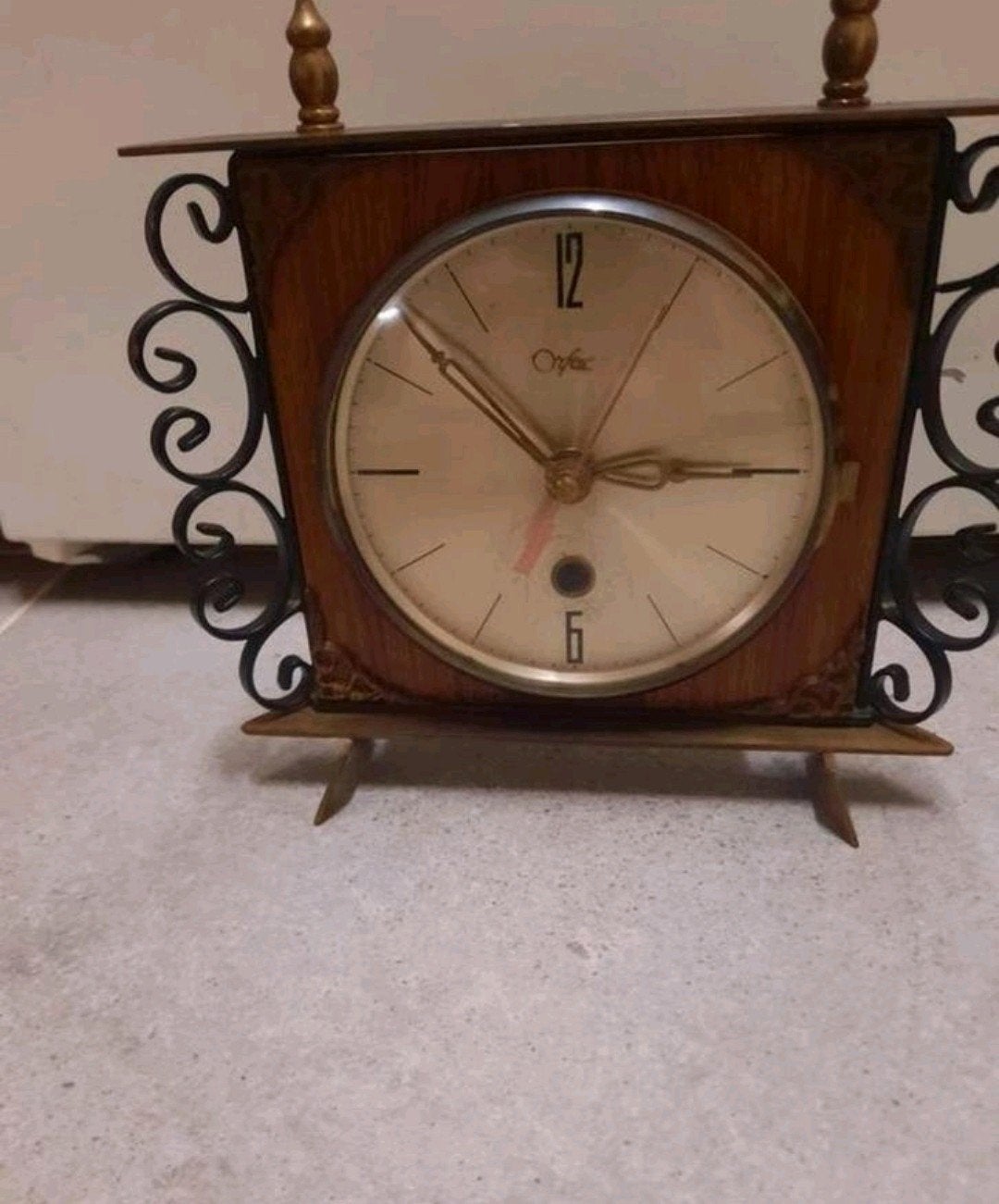 Art deco Jugendstil ? tafelklok
Leuke klok, Antiek en Kunst, Antiek | Klokken, Ophalen of Verzenden