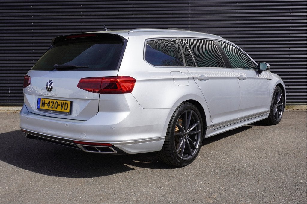 Volkswagen Passat Variant 1.5 TSI Automaat R-Line Panoramada, 730 kg, Euro 6, 4 cilinders, 150 pk