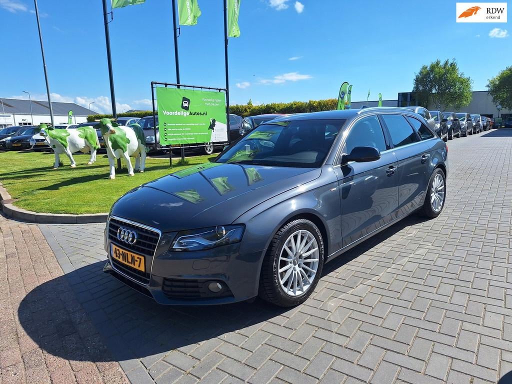 Audi A4 Avant 2.0 TFSI Pro Line S / uitzonderlijk netjes / N, Auto's, Audi, Euro 5, Gebruikt, 4 cilinders, 1984 cc