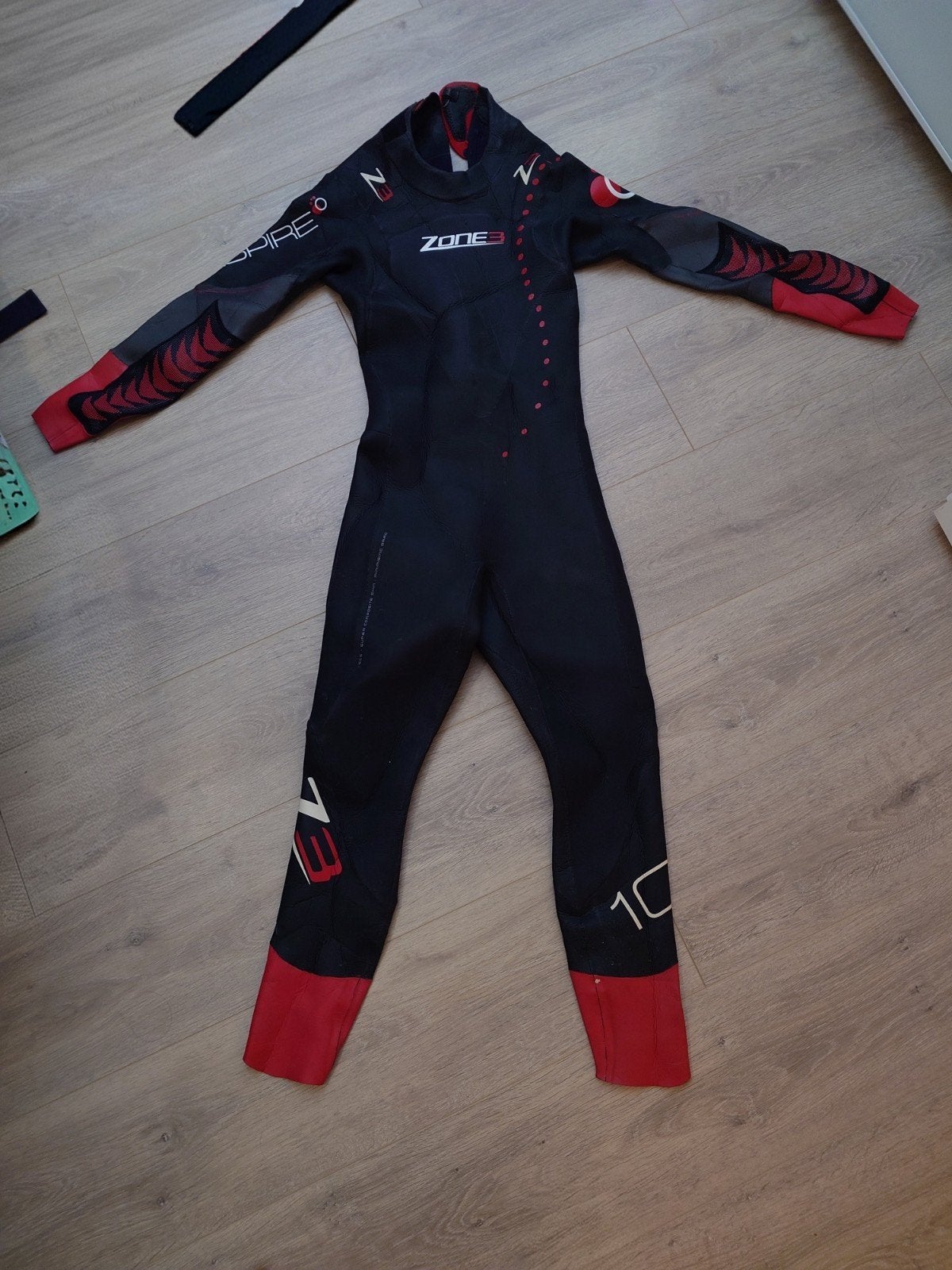 Zone3 Aspire Wetsuit - Maat M - Zwart/Rood, Verzenden, Zwart
