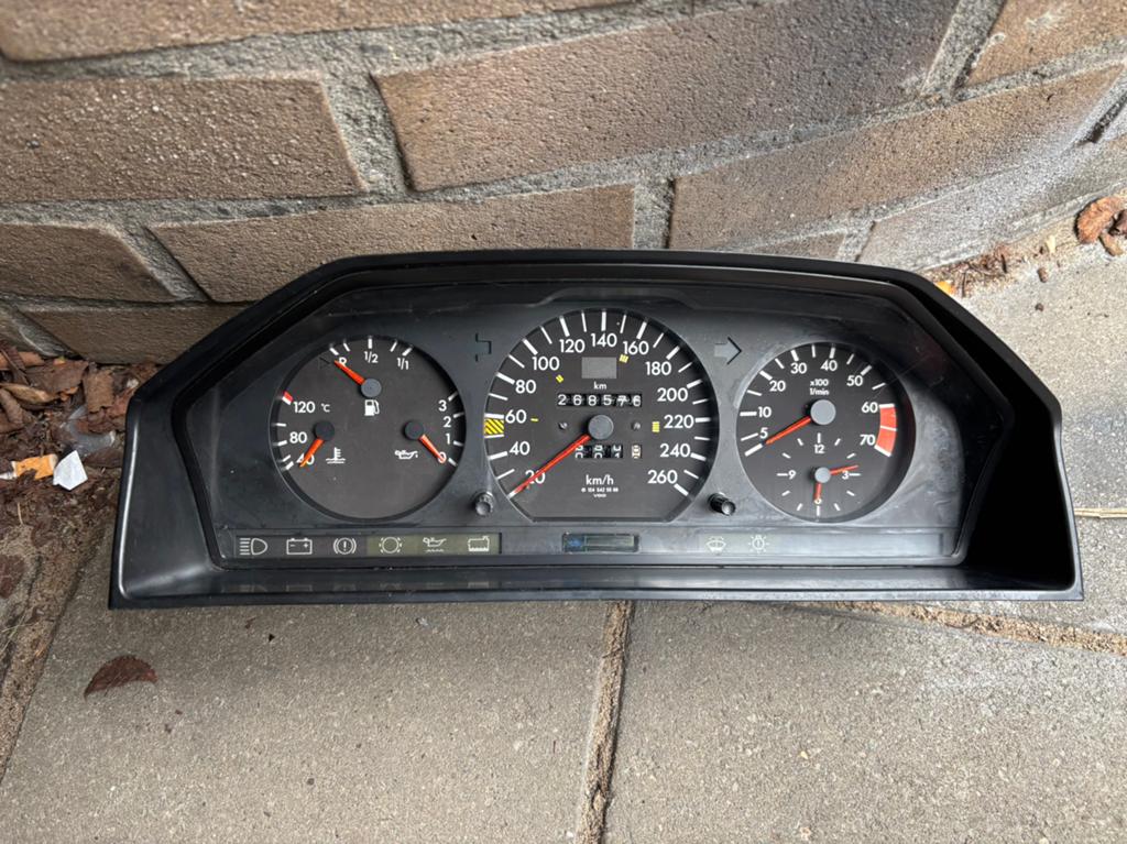 W124 Mercedes 6 cilinder km teller komiinstrument 124542S568, Ophalen of Verzenden, Mercedes-Benz