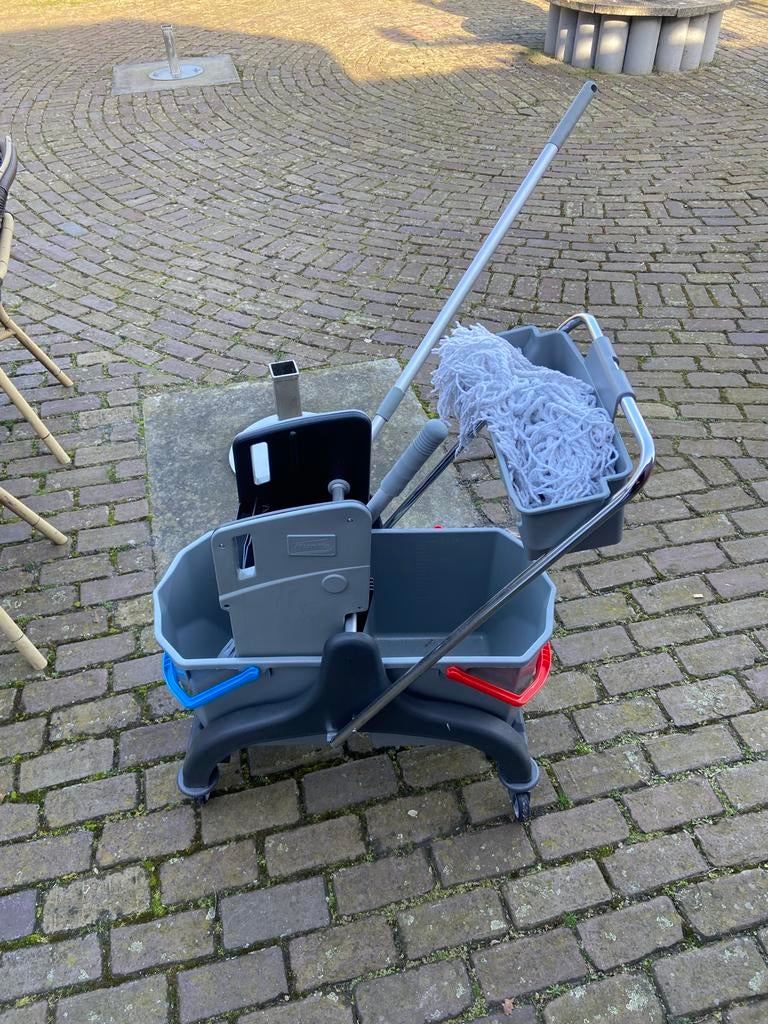 Dweilwagen - Zo goed als nieuw!, Huis en Inrichting, Schoonmaakartikelen, Ophalen, Mop of Dweil