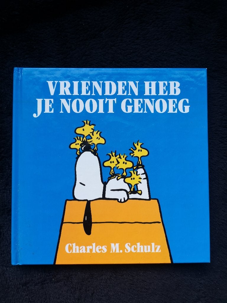 Charles M. Schulz, Vrienden heb je nooit genoeg, Ophalen of Verzenden, Zo goed als nieuw, Fictie algemeen