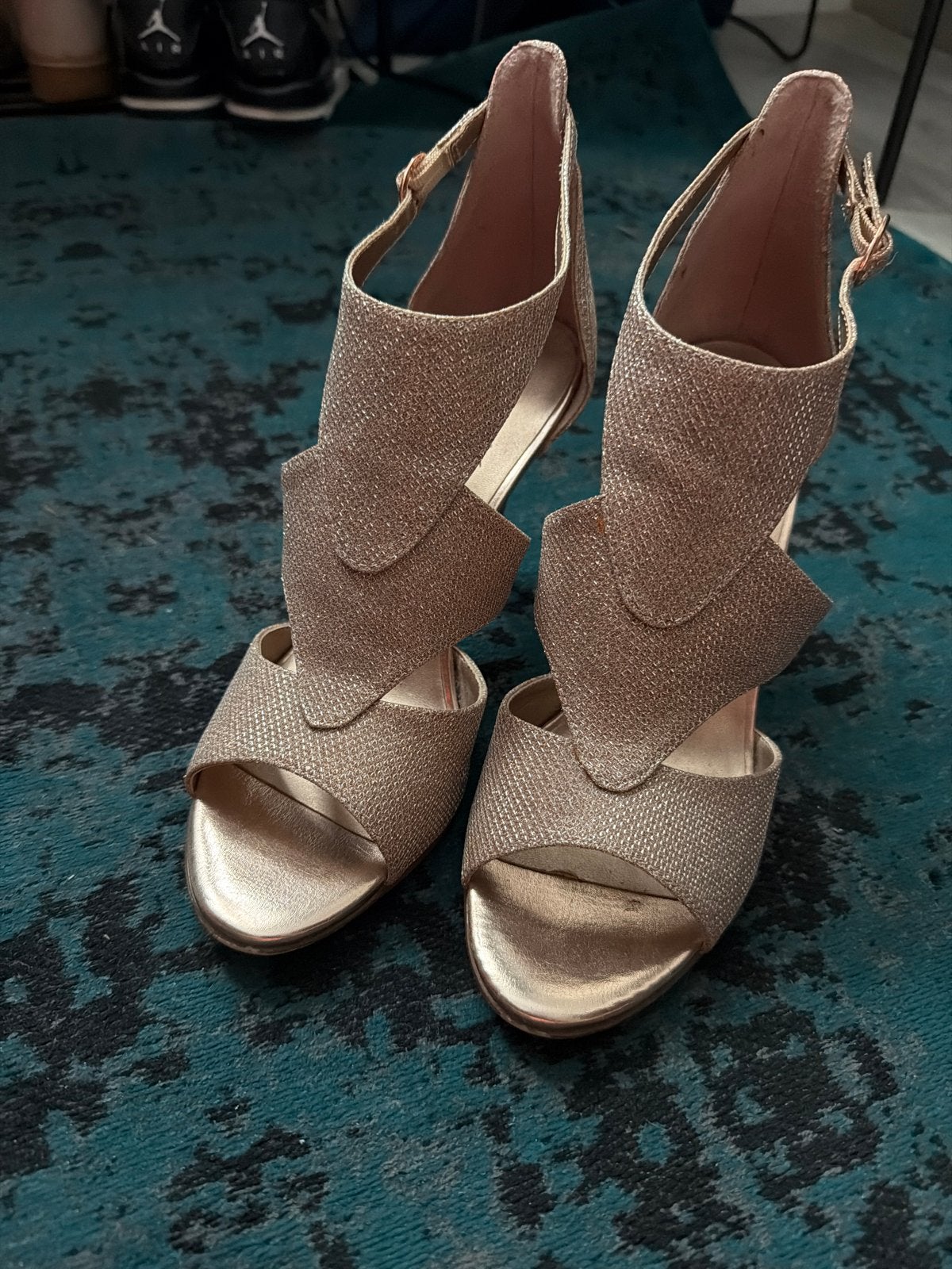 Gouden Graceland Hakken - Maat 39, Kleding | Dames, Schoenen, Verzenden, Gedragen, Overige kleuren, Pumps