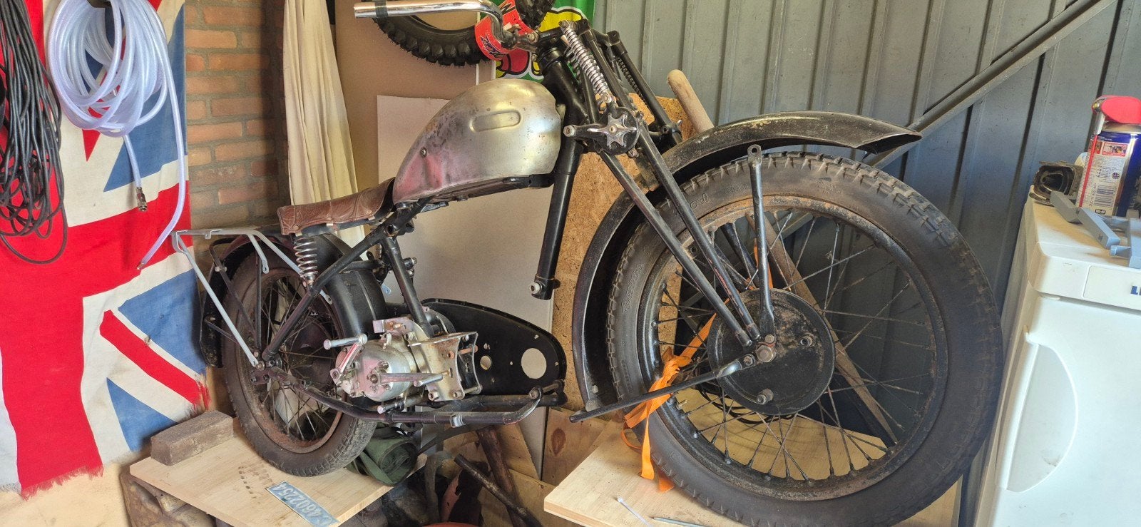 Ariel wng 350 uit 1944 project, Motoren, Gebruikt, Handgeschakeld, 350 cc, 1 cilinder
