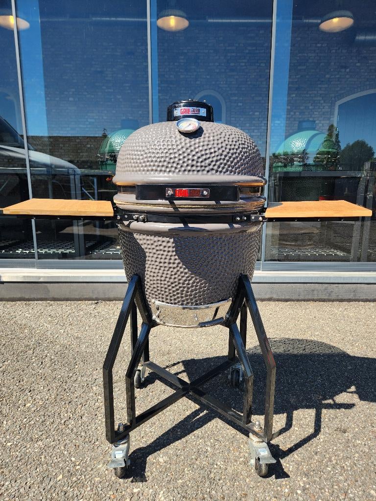 Grill Guru Original Medium Kamado BBQ, Ophalen of Verzenden, Zo goed als nieuw, Gril Guru, Met accessoires