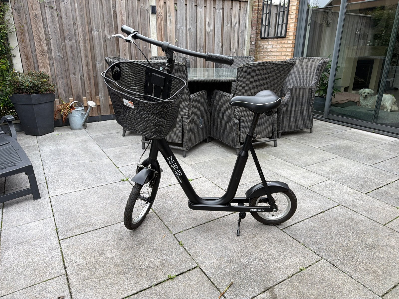 Compacte NRGbike loopfiets met mandje, Ophalen, Gebruikt, Velgrem, Verstelbare zitting