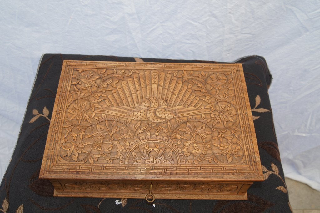 Houten kist ( Snijwerk, Ophalen of Verzenden
