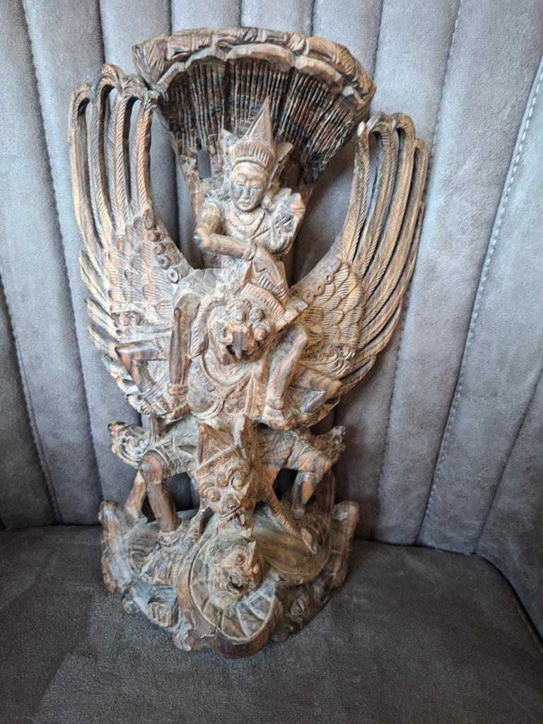 Uniek Houten Beeld: Garuda met Vishnu - Handgesneden, Ophalen of Verzenden, Handgemaakt, 20 - 50 cm, Beeld