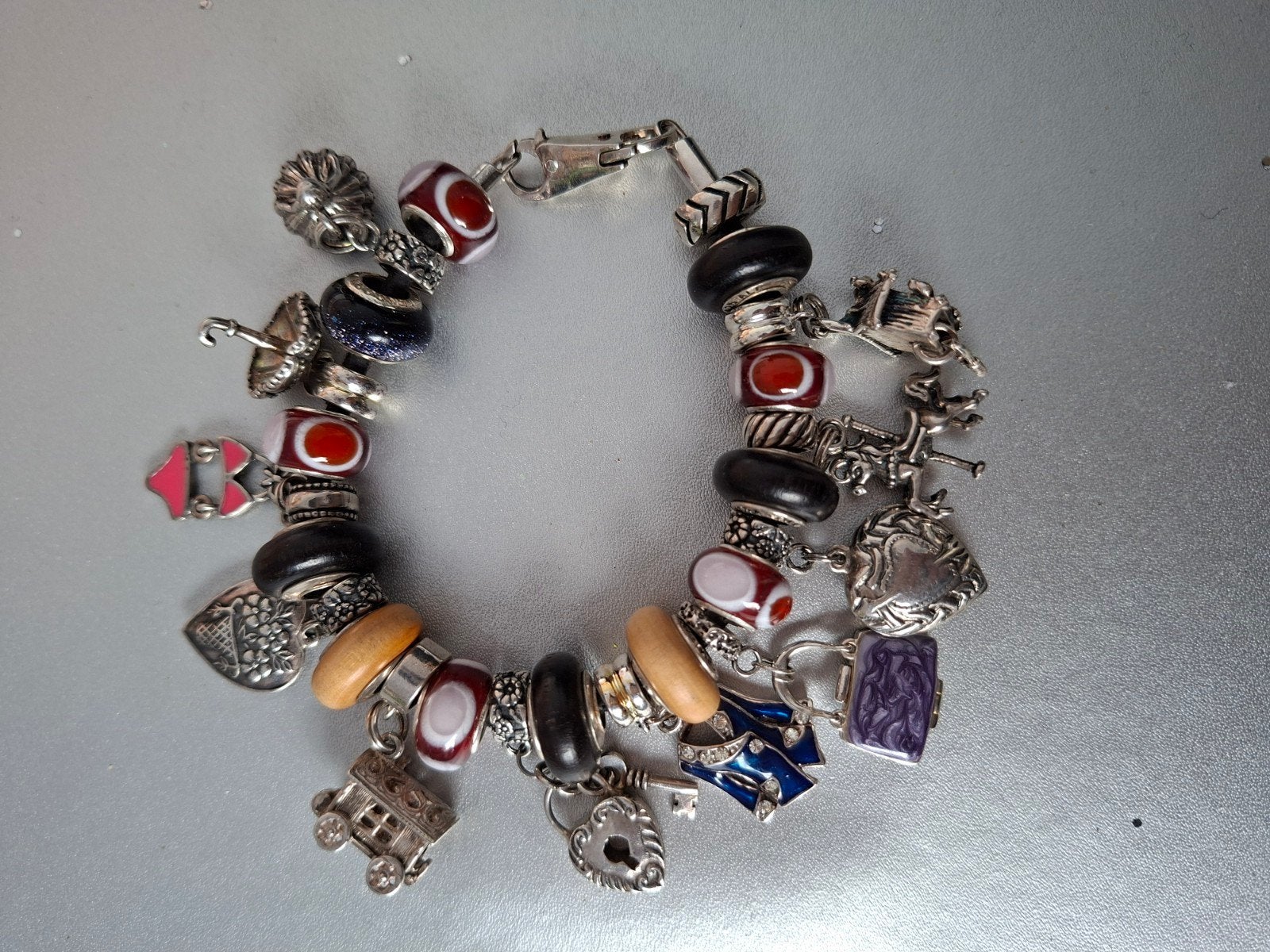 Bedelarmband met oa 7 Pandora bedels lengte 20 cm, Verzenden, Pandora, Zo goed als nieuw, 4 bedels of meer