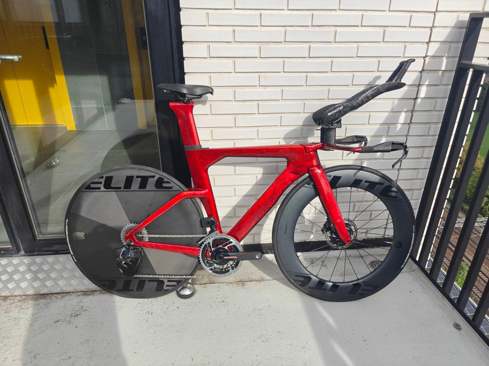 Velobuild tijdritfiets met Elite wielen en SRAM Force AXS, Fietsen en Brommers, Gebruikt, Carbon, Heren, 49 tot 53 cm
