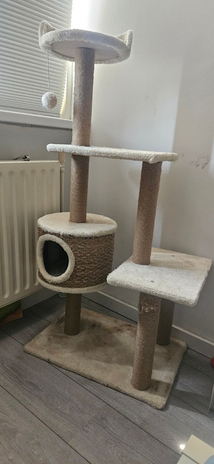 Kattenkrabpaal, Ophalen