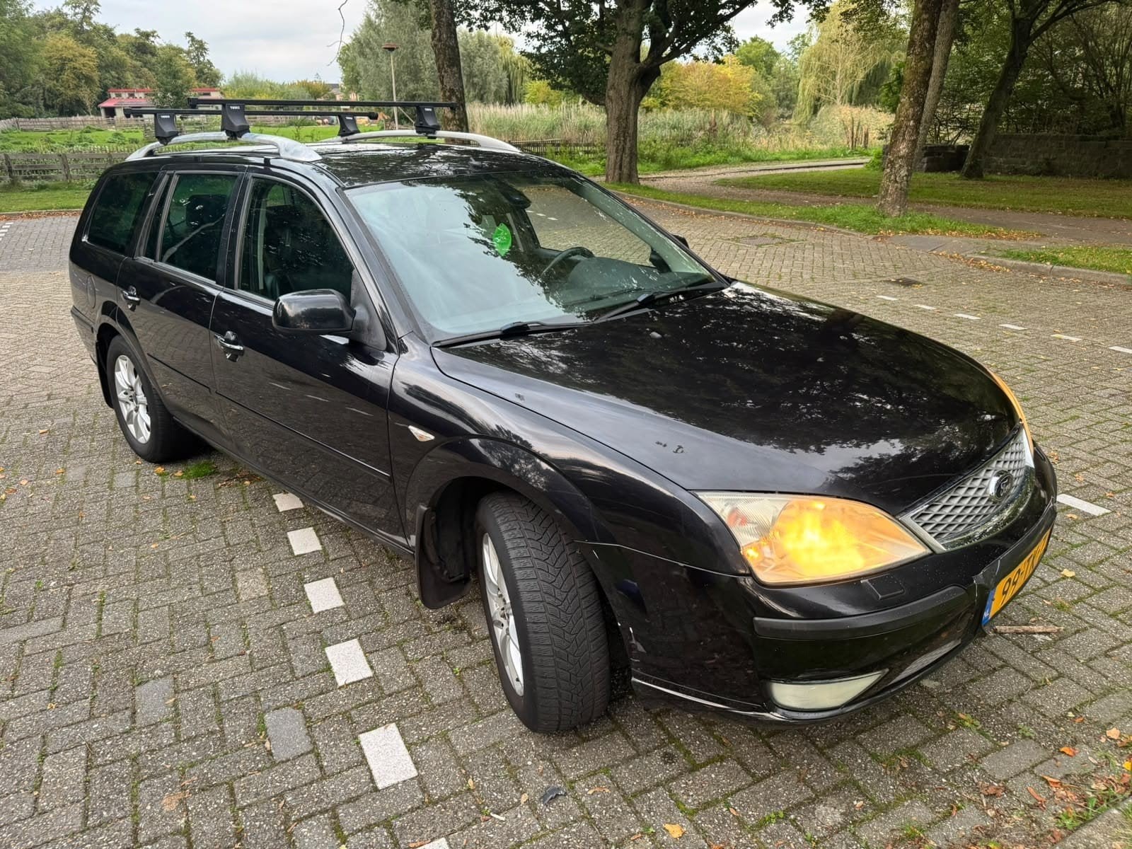 Ford Mondeo 1.8 16V 92KW Wagon 2006 Zwart, Auto's, 4 cilinders, Zwart, Origineel Nederlands, Stationwagon