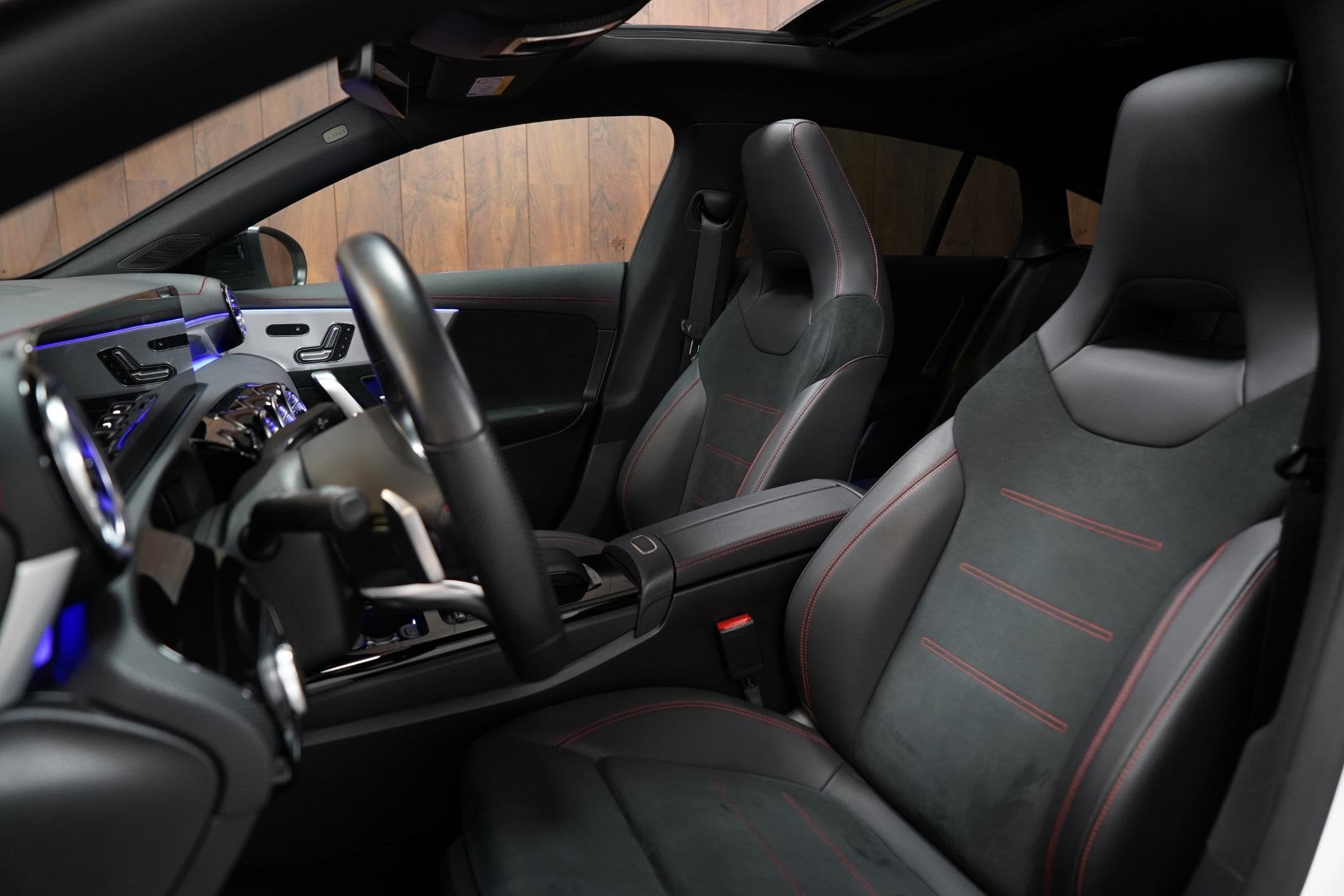 Mercedes-Benz CLA-klasse Shooting Brake 250 e AMG Line BOMVO, Auto's, CLA, Gebruikt, 4 cilinders, 16 kWh