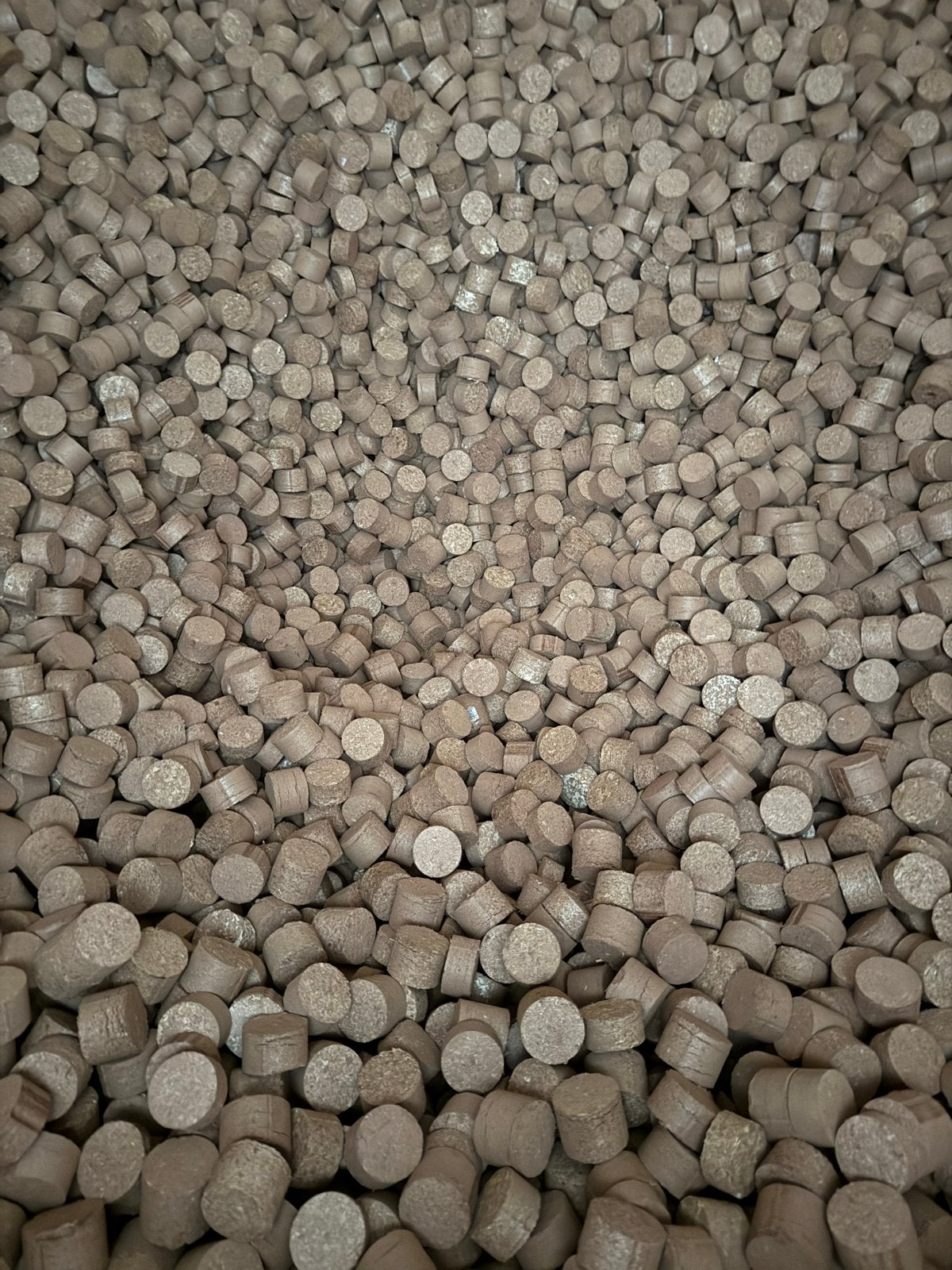 Hardhoutbriketten Mahonie/Meranti – Bigbag 1000 kg, Minder dan 3 m³, Ophalen, Overige houtsoorten, Blokken