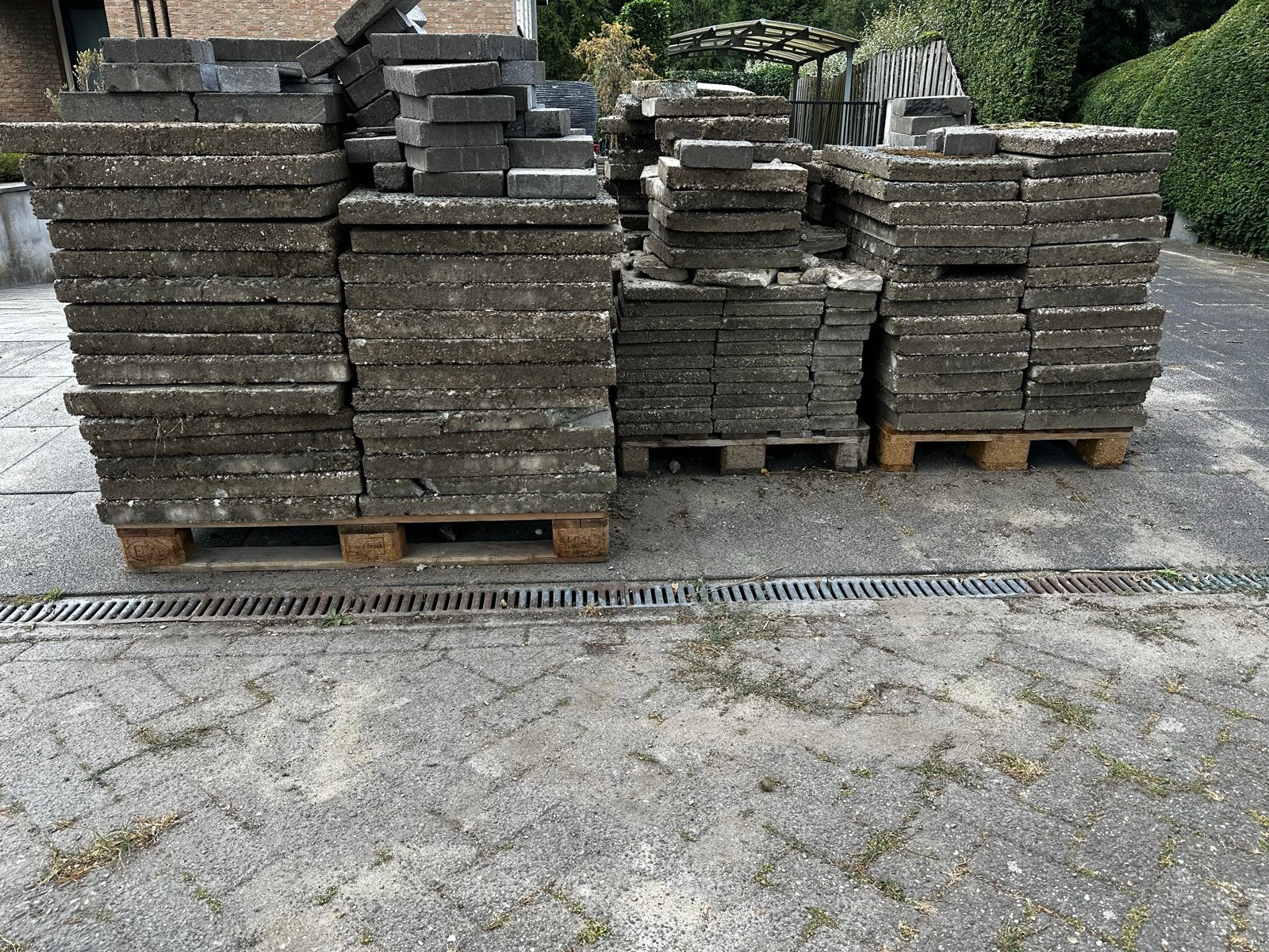 Grindtegels 60x40 en gewone tegels 30x30 - ca. 70m2, Ophalen, Gebruikt, 10 m² of meer, Grind