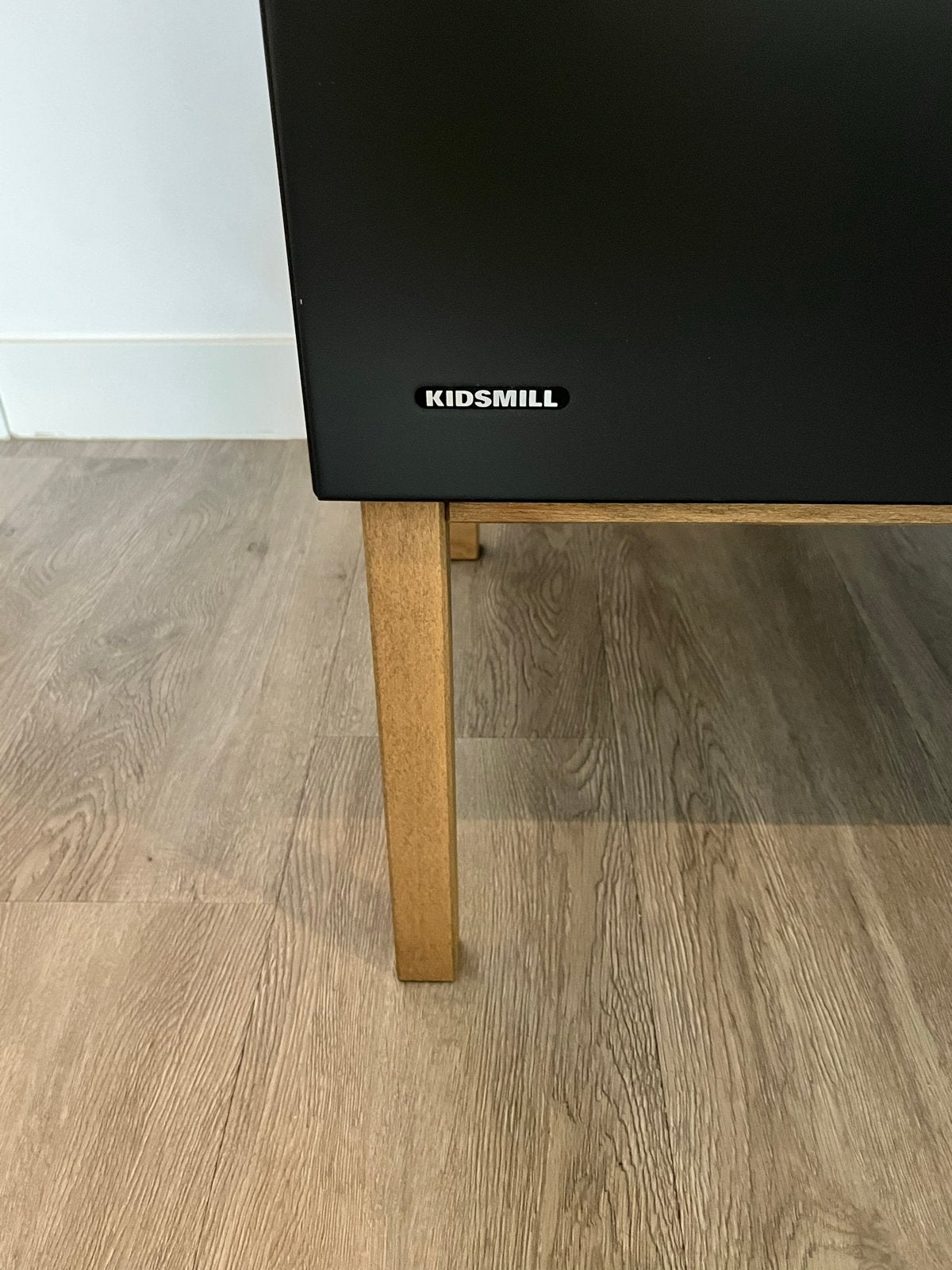 Foto 8 van Kidsmill Commode - Zwart met Houten Blad