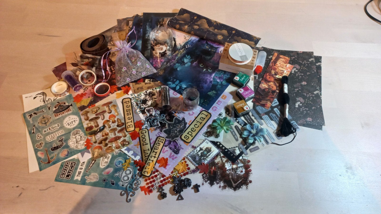 mooi pakket journal,scrapbook en kaarten maak pakket, Gebruikt, Meerkleurig, Ophalen of Verzenden, Papier of Karton