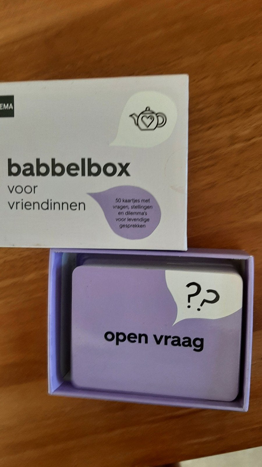 Hema Babbelbox voor vriendinnen - 50 kaarten, Hobby en Vrije tijd, Vijf spelers of meer, Ophalen of Verzenden, Zo goed als nieuw