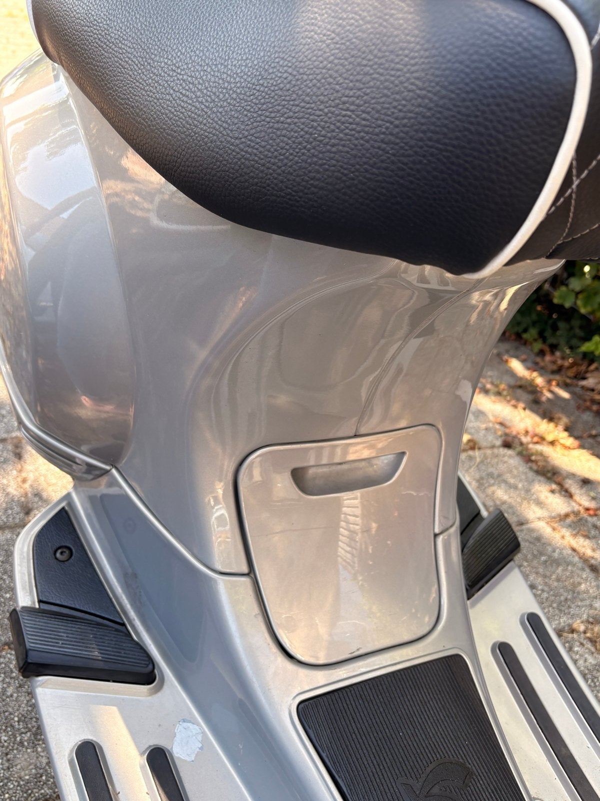 Vespa LX50 4T Touring - Goed onderhouden, nieuwe banden, Fietsen en Brommers, Snorfietsen en Snorscooters, Ophalen, Gebruikt, Benzine