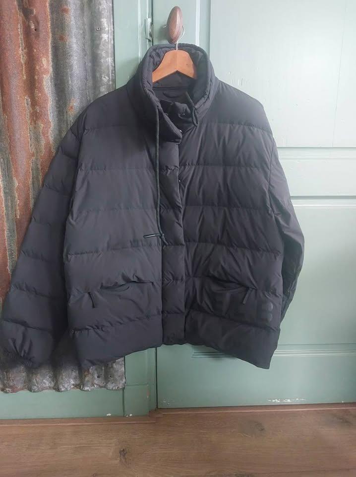 Dames winterjas, Kleding | Dames, Ophalen, Zo goed als nieuw, Maat 46/48 (XL) of groter, Zwart