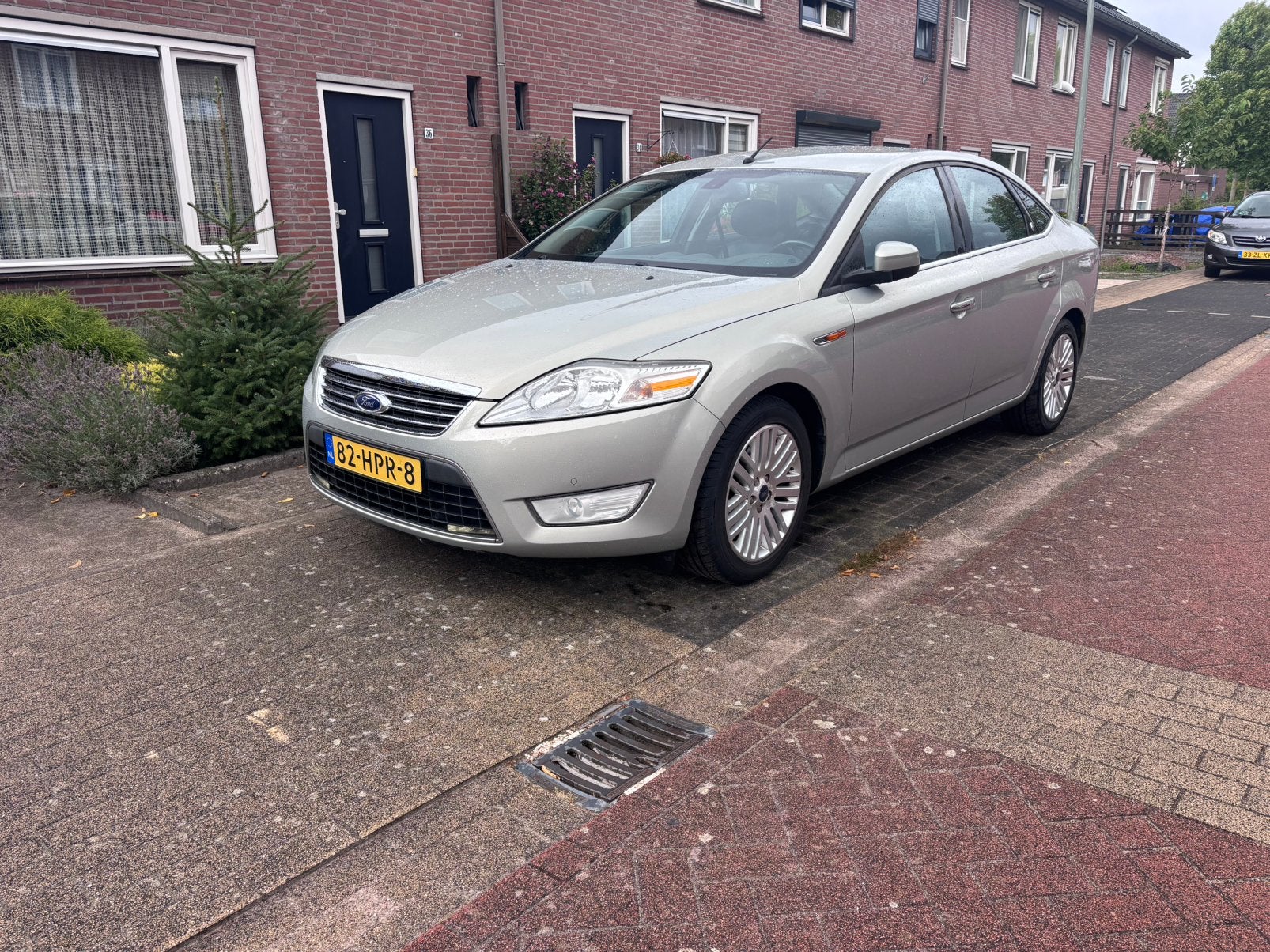 Ford Mondeo 2.0 16V 107KW 4D 2009 Bruin, 145 pk, 4 cilinders, Origineel Nederlands, 75 €/maand