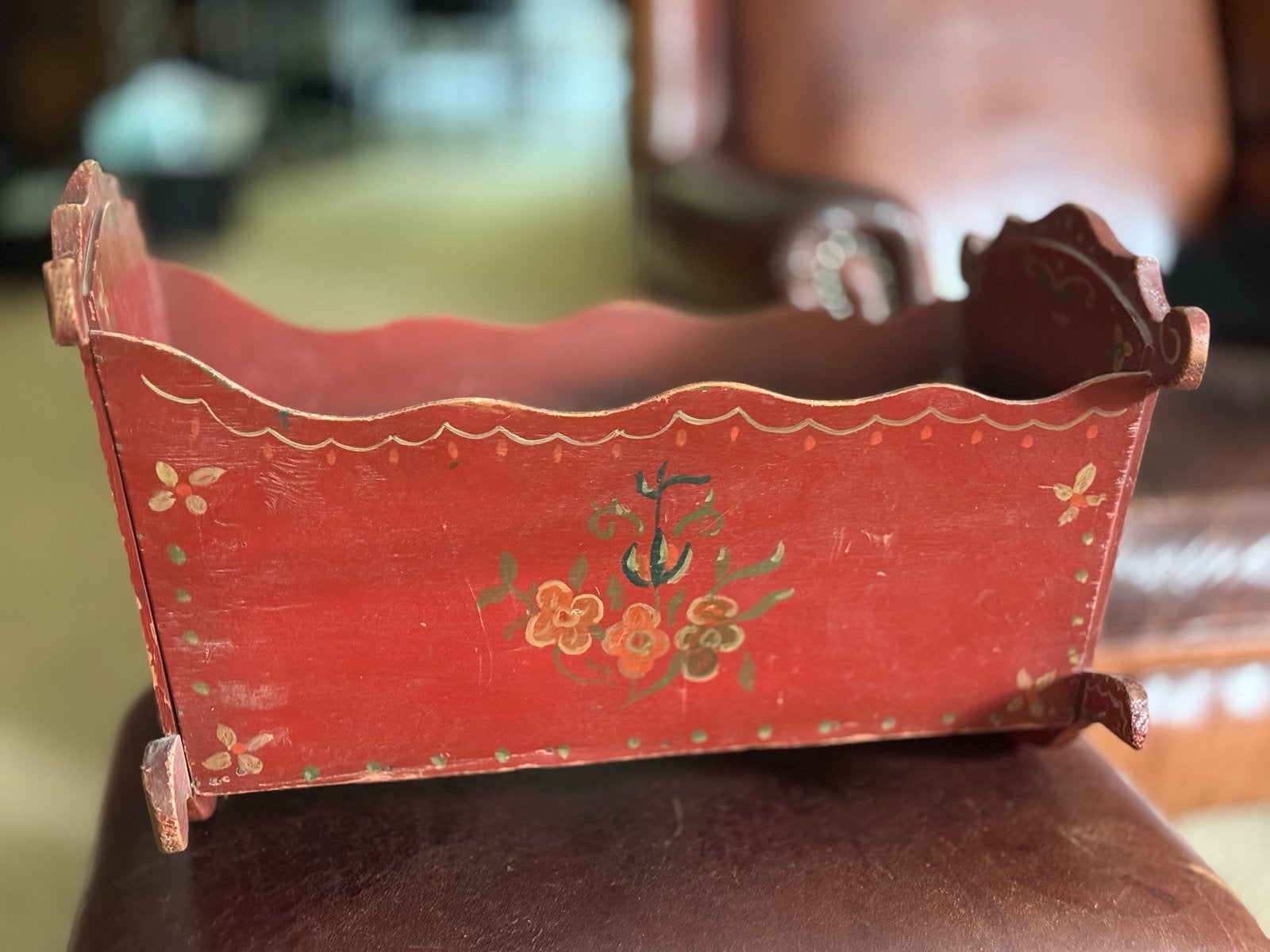 Antiek Houten Poppenwiegje met Hindelooper Motieven, Antiek en Kunst, Ophalen