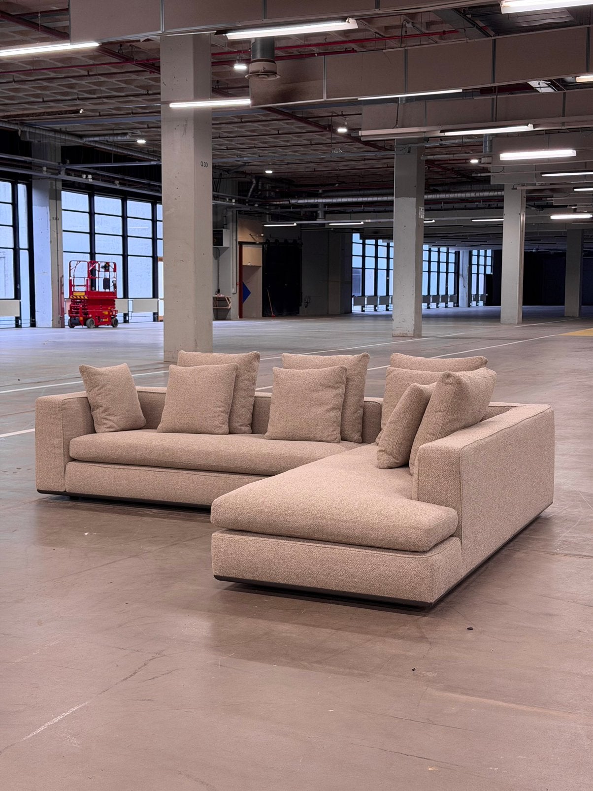 Minotti Powell Hoekbank | Beige | NIEUWSTAAT + Garantie, Overige materialen, Hoekbank, 300 cm of meer, Ophalen of Verzenden