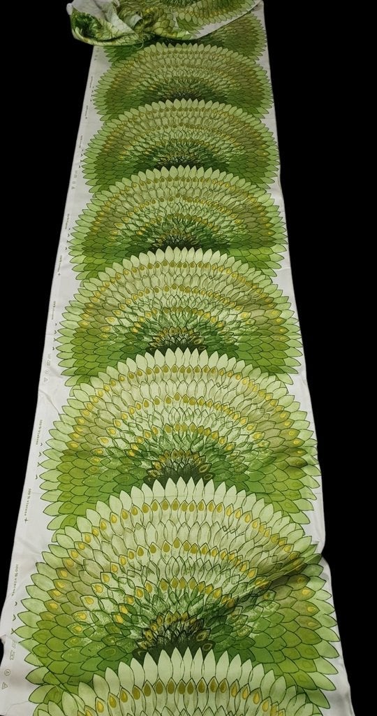 2083 Groene vintage stof met halfronde bladprint swiet, Hobby en Vrije tijd, Overige kleuren, 120 cm of meer, Ophalen of Verzenden