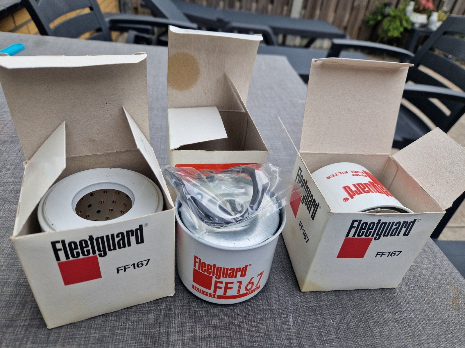 Fleetguard FF167 Brandstoffilter - Nieuw in doos (3 stuks), Ophalen of Verzenden, Nieuw, Universele onderdelen