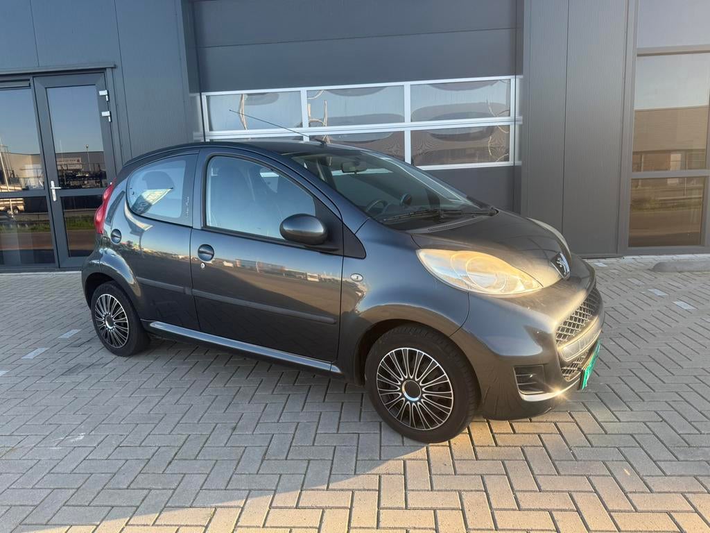 Peugeot 107 1.0 5DR airco elektrisch ramen, Bedrijf, Te koop