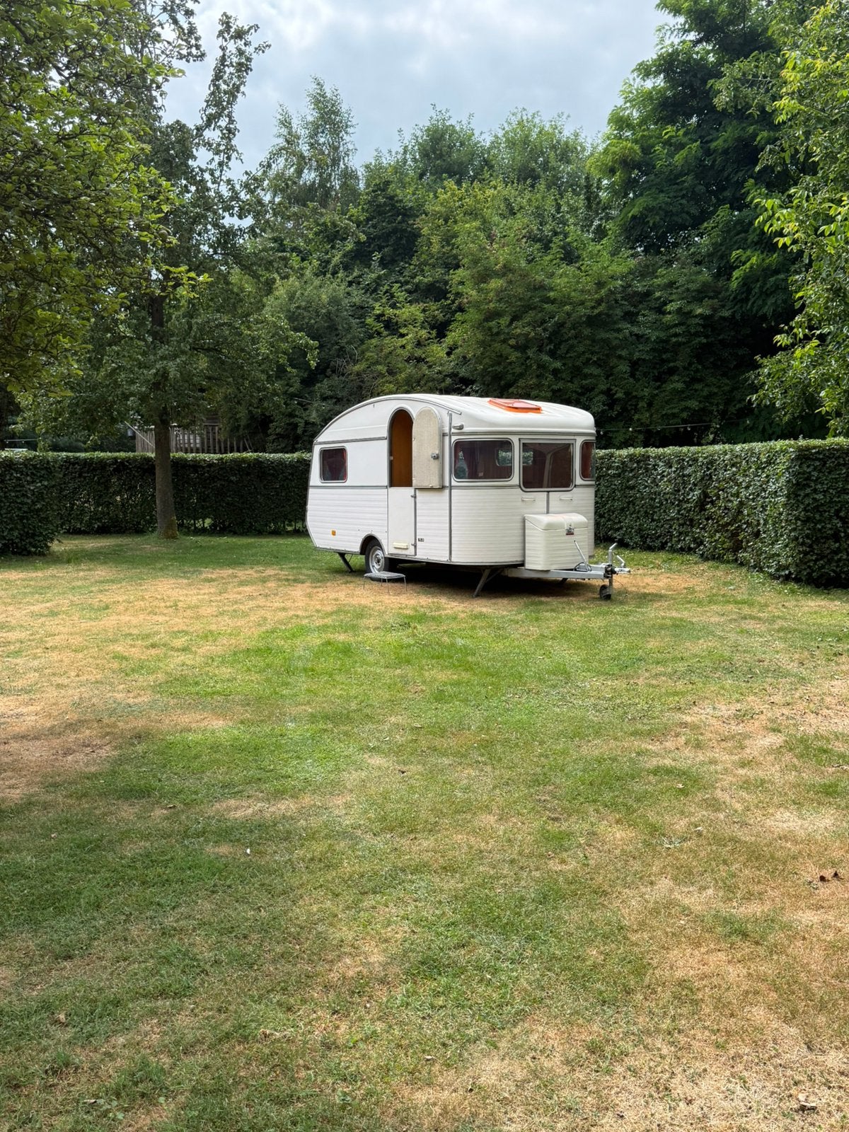 Constucstam coral 1 caravan, Caravans en Kamperen, Particulier, Rondzit